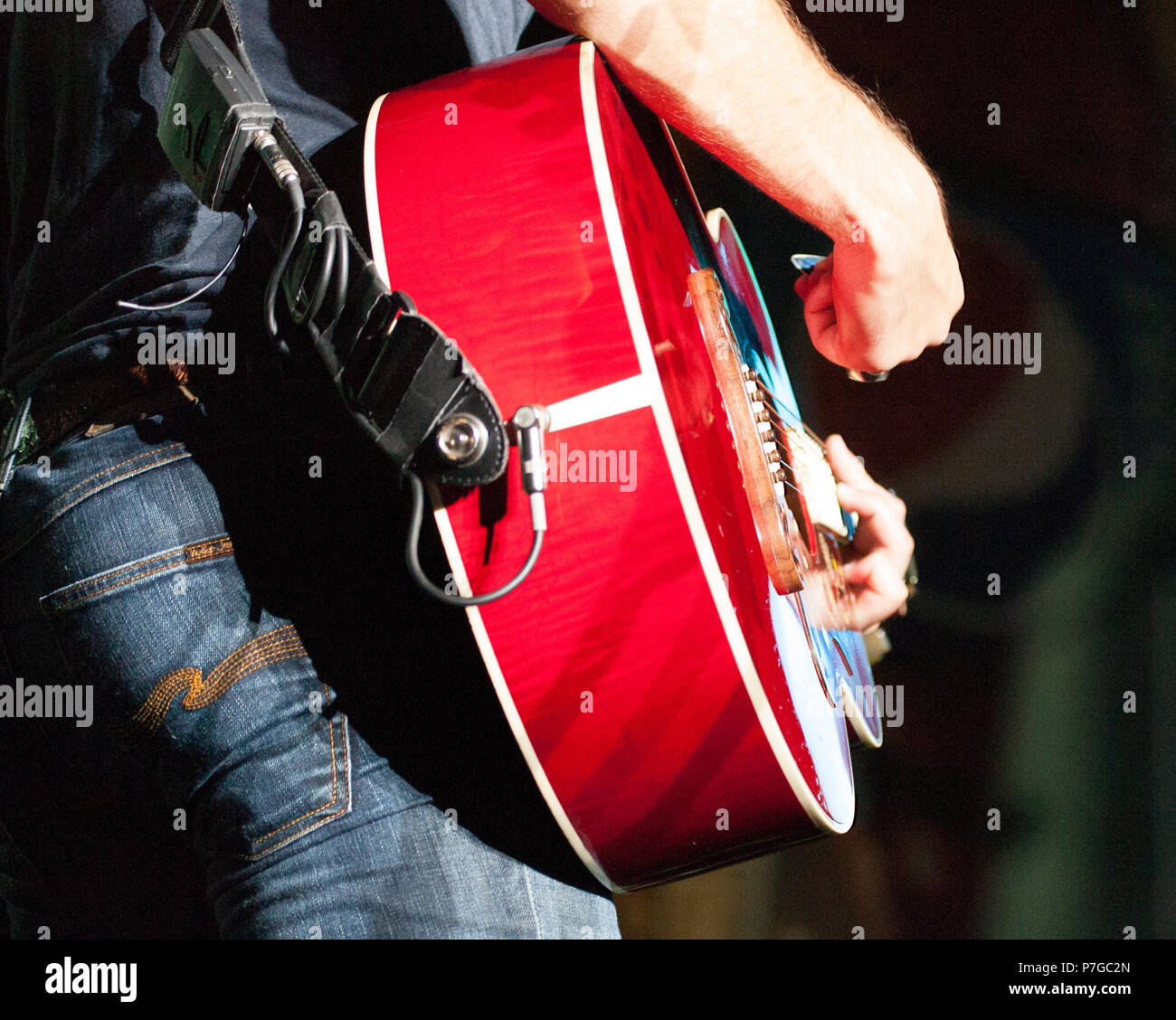 Gibson Red J-200 chitarra acustica Foto Stock