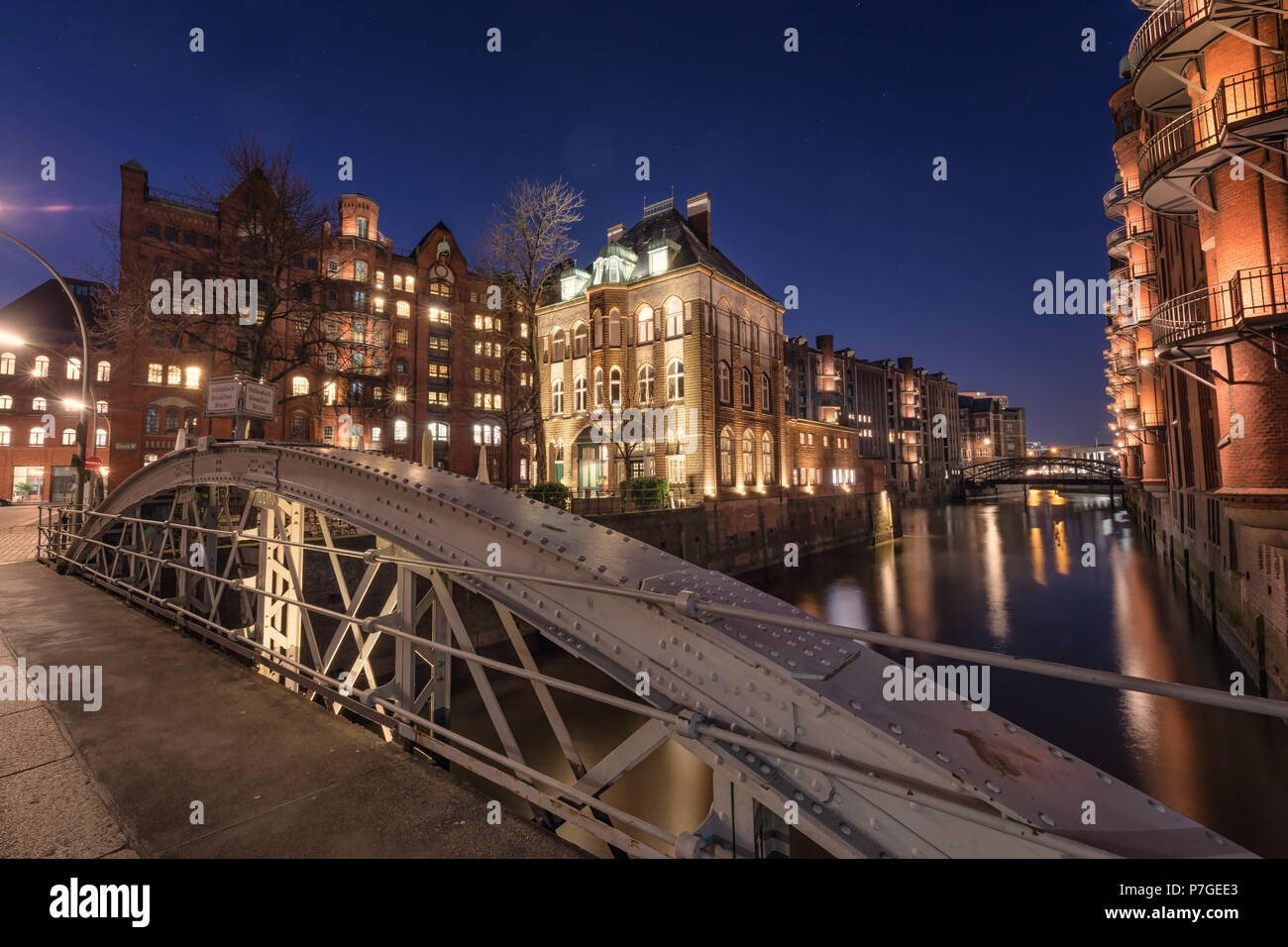 La Speicherstadt nel porto di Amburgo è un sito Patrimonio Mondiale dell'UNESCO Foto Stock