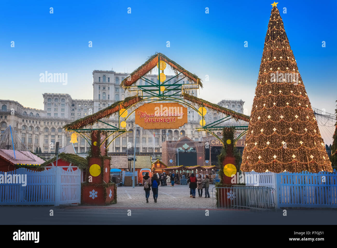 Mercatino di Natale a Bucarest nel capitale sociale di vacanza invernale, Romania Foto Stock