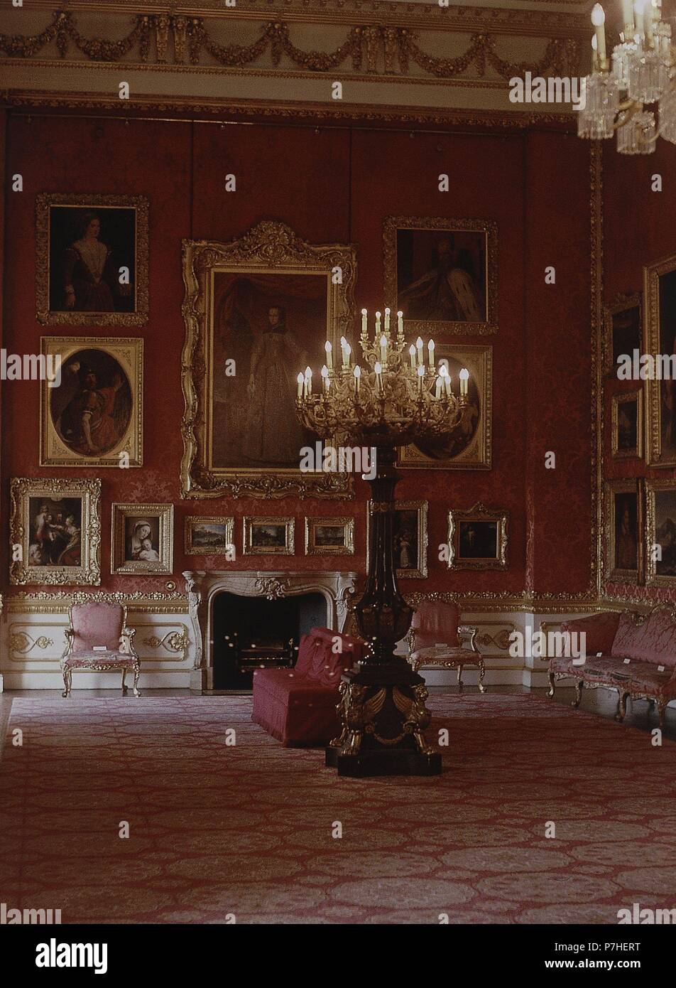 Interno-GALERIA WATERLOO DISEÑADA POR DEAN WYATT 1828-ESTILO LUIS XIV. Autore: ADAM, ROBERT. Posizione: MUSEO WELLINGTON / ASPLEY House, Londra, Inghilterra. Foto Stock
