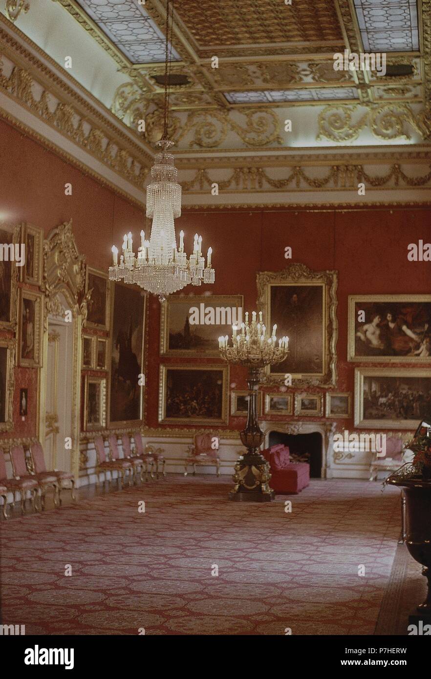 Interno-GALERIA WATERLOO DISEÑADA POR DEAN WYATT 1828-ESTILO LUIS XIV. Autore: ADAM, ROBERT. Posizione: MUSEO WELLINGTON / ASPLEY House, Londra, Inghilterra. Foto Stock