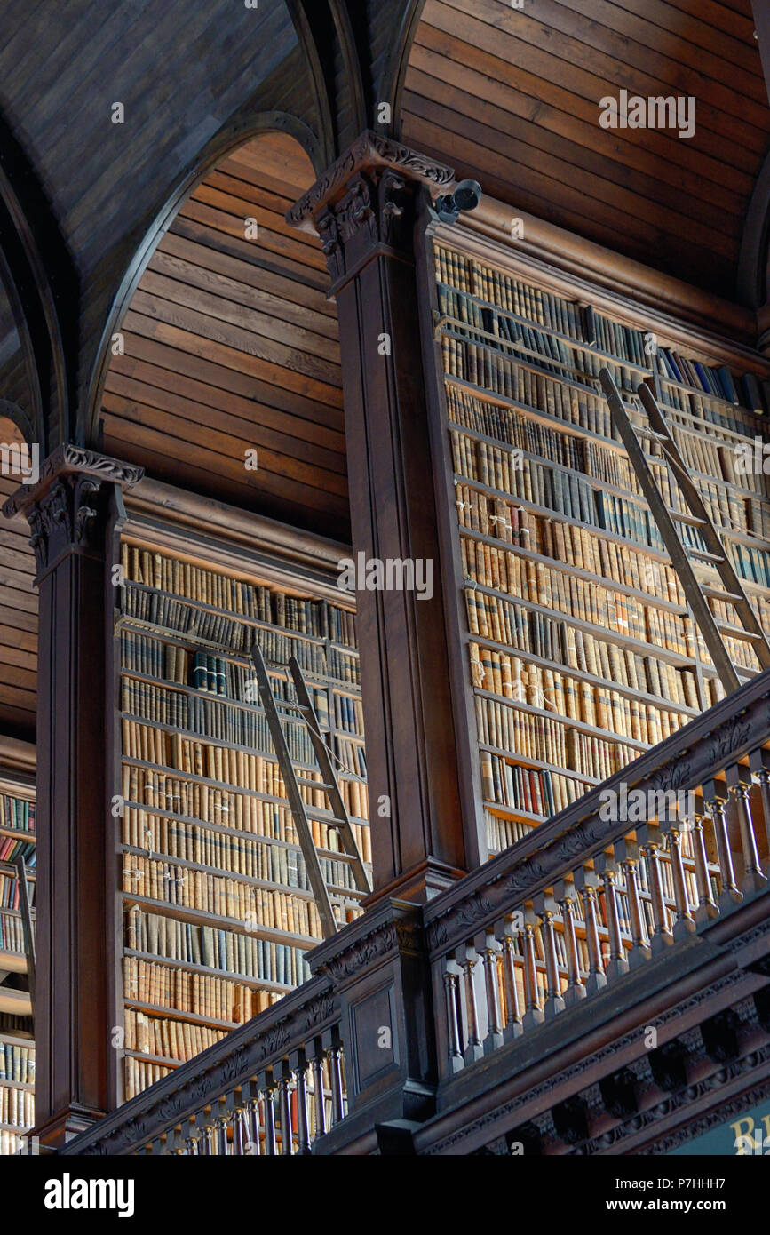 La vecchia libreria del Trinity College di Dublino, Irlanda - Il Libro di Kells 17. 06, 2018 Foto Stock
