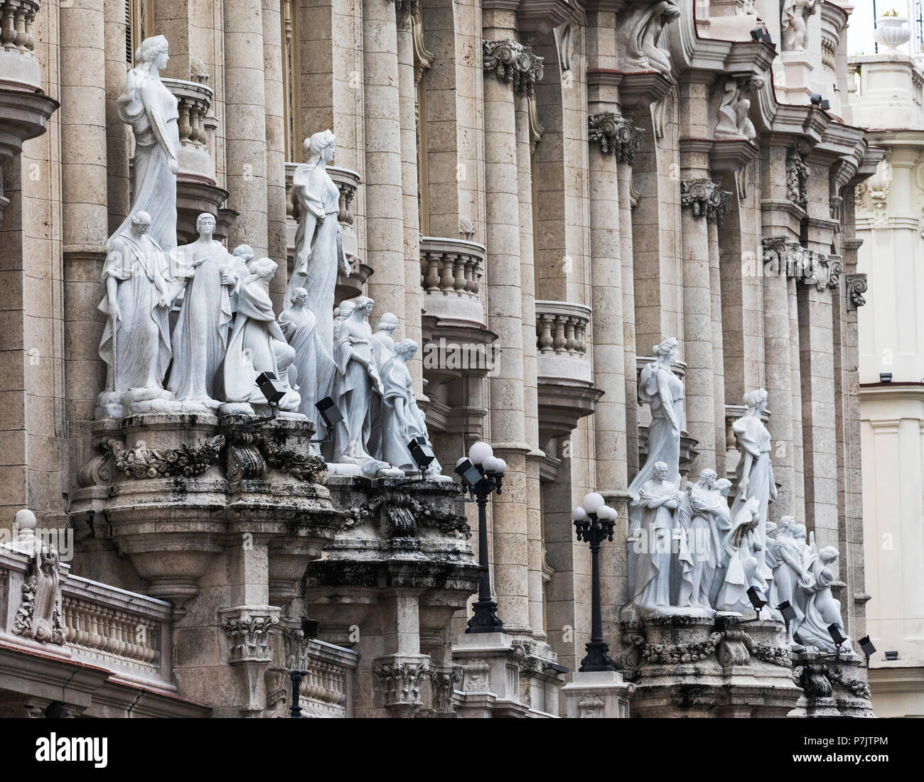 Dettaglio della parte anteriore del Gran Teatro de la Habana, Cuba Foto Stock