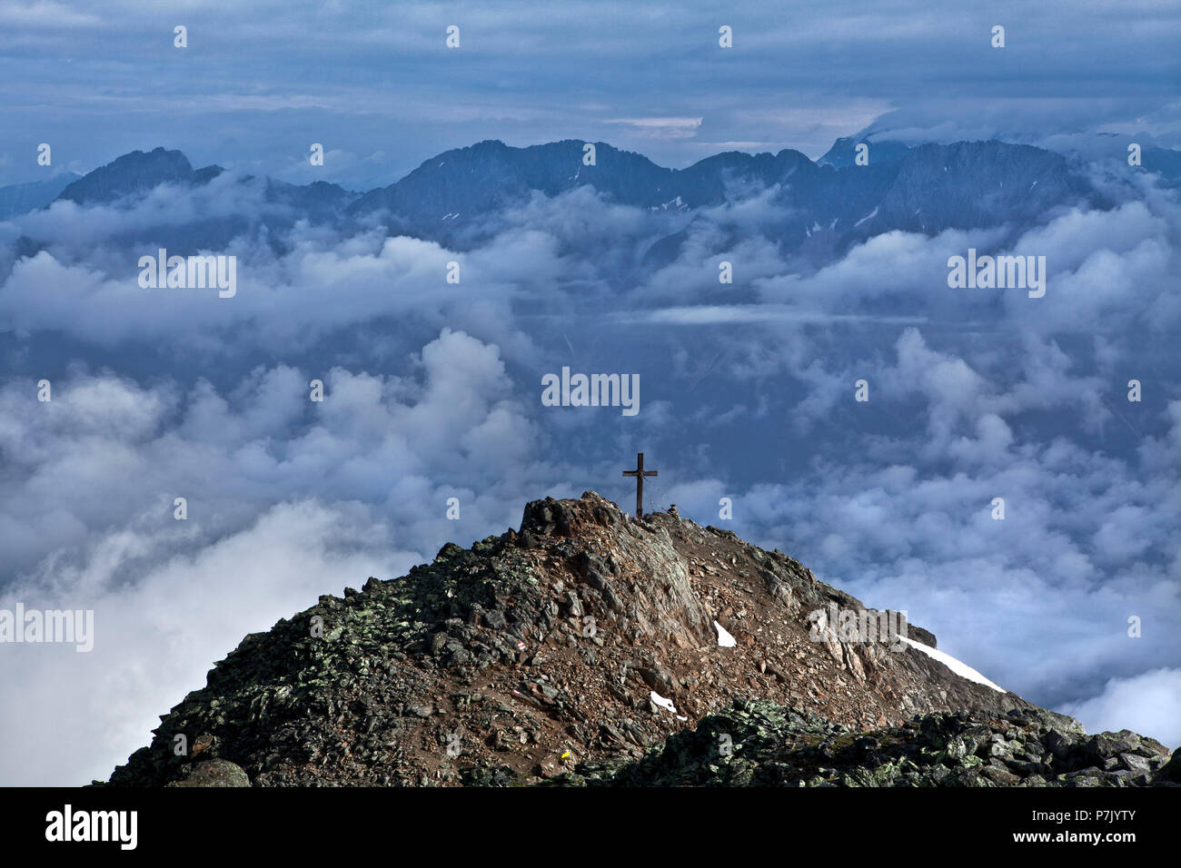Austria, Tirolo, Kühtai, Panorama da Pirchkogel contro Wetterstein Foto Stock