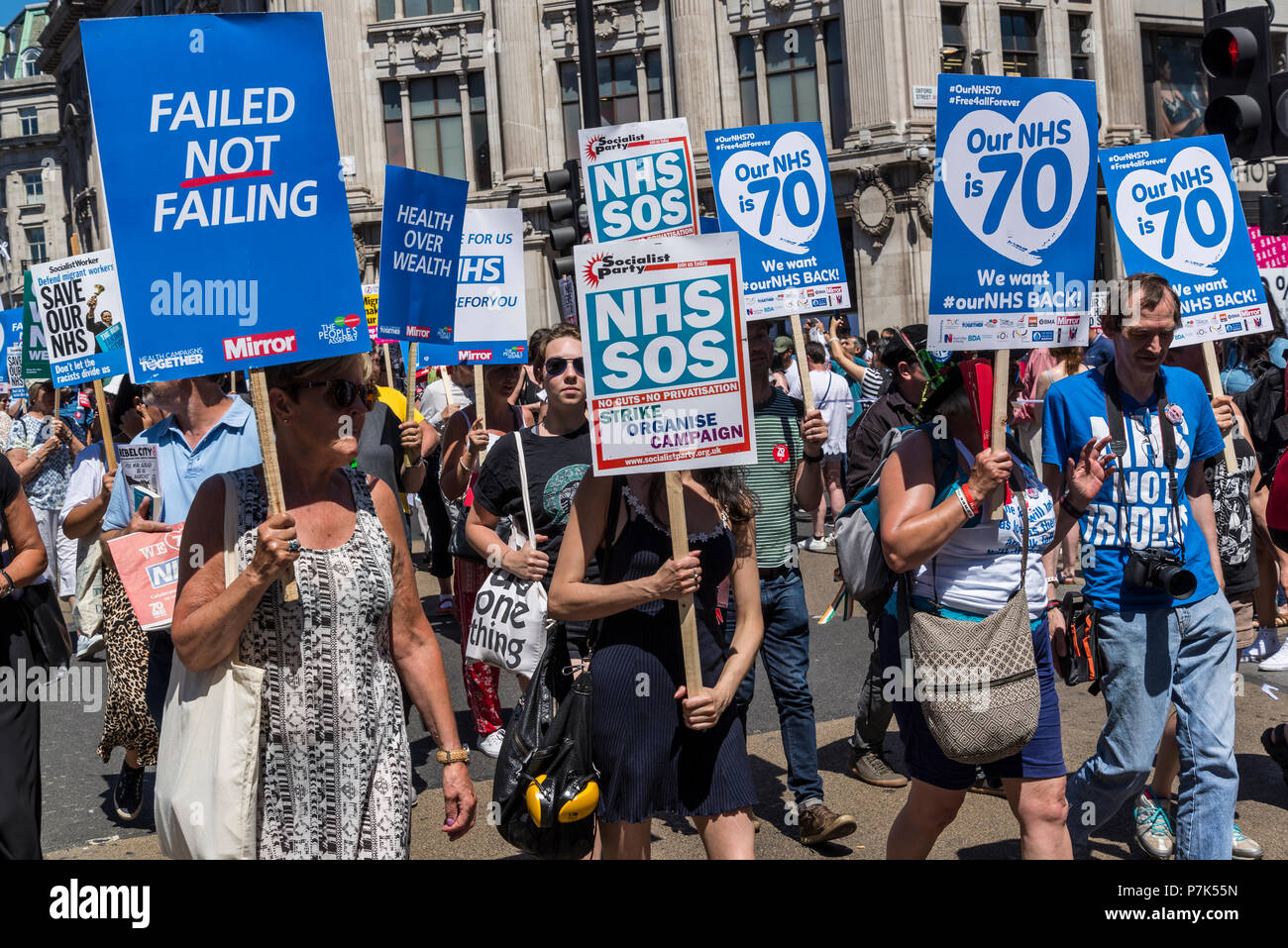 NHS settantesimo anniversario marzo organizzata dall Assemblea popolare, LONDRA, REGNO UNITO, 30/06/2018 Foto Stock