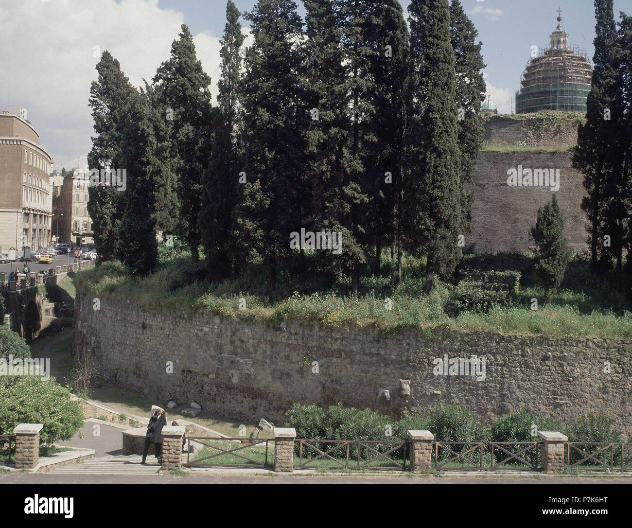 Esterno(EN RESTAURACION)MANDADO FAR POR OCTAVIO. Posizione: Mausoleo di Augusto, Italia. Foto Stock
