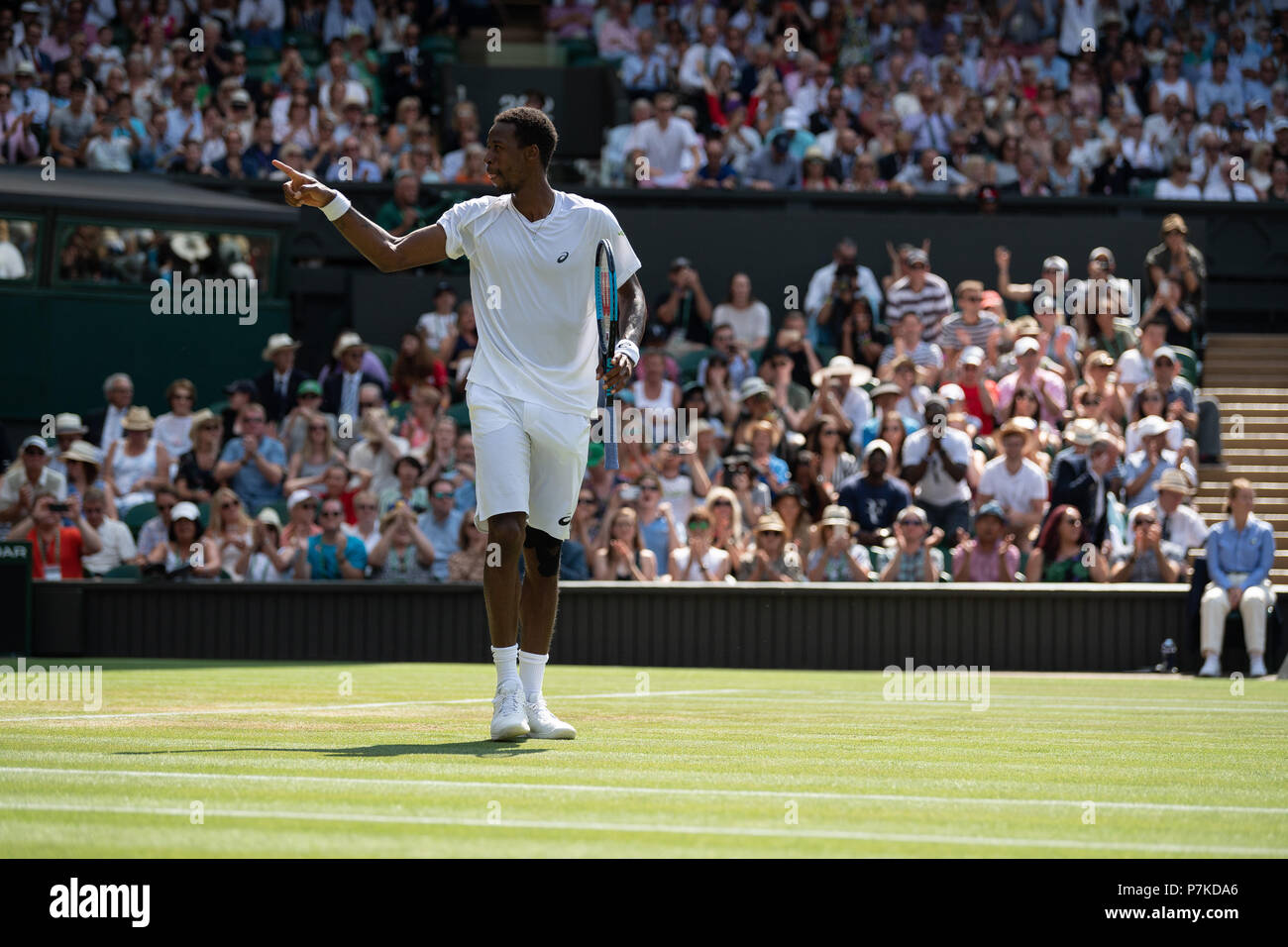 Londra, Regno Unito. 06 luglio 2018. Il torneo di Wimbledon Tennis Championships 2018 tenutosi presso il All England Lawn Tennis e Croquet Club di Londra, Inghilterra, Regno Unito. Sam QUERREY (USA) [11] v Gael Monfils (FRA) sul Centre Court. Nella foto:- Gael Monfils. Foto Stock