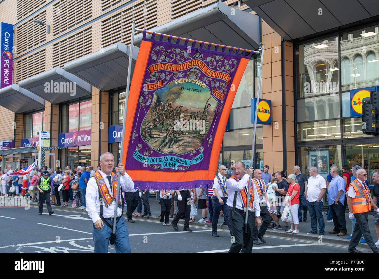 La Orange Walk, Boyne Parade rende il modo lungo Jamaica Street nel centro della città di Glasgow il 7 Luglio 2018 Foto Stock
