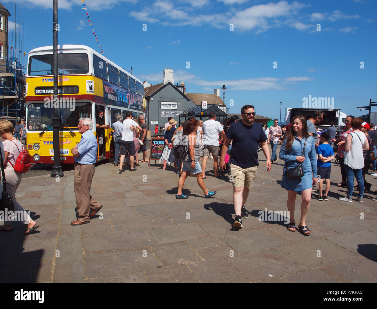 Newcastle Upon Tyne, 7 luglio 2018, UK Meteo. Giorno glorioso per la bocca del Tyne music festival che si tiene nella storica cittadina di Tynemouth, North Tyneside. Credito: James Walsh Alamy/Live News Foto Stock