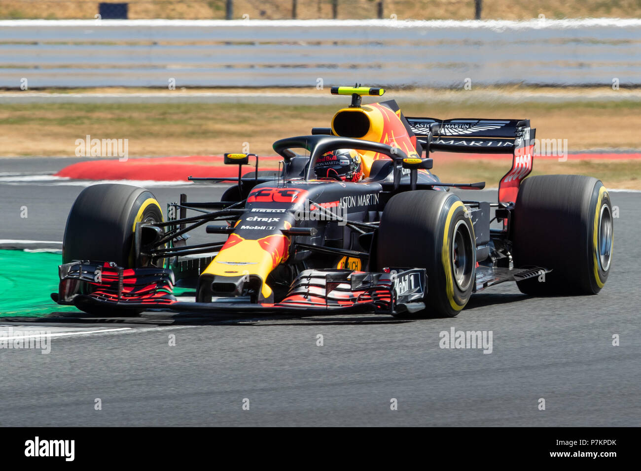 Circuito di Silverstone, Silverstone, UK. 7 Luglio, 2018. British Formula One Grand Prix, qualifica del sabato; Max Verstappen nella sua Aston Martin Red Bull Racing Red Bull Racing TAG Heuer RB14 Credito: Azione Sport Plus/Alamy Live News Foto Stock