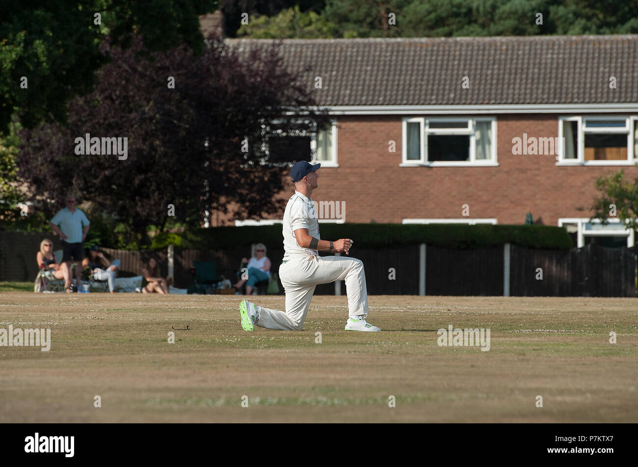 Shropshire, Regno Unito. Il 7 luglio 2018. Joe Hart ex Inghilterra & Manchester City il portiere a giocare a cricket locale per Shrewsbury CC nello stesso giorno come England Football Team stava giocando il loro mondo 1/4 Cup Final 2018 Credit: RICHARD DAWSON/Alamy Live News Foto Stock