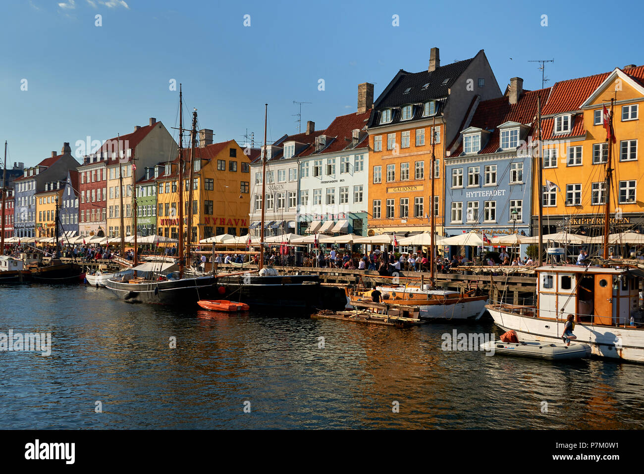 Touristic distric nyhavn in capitale della Danimarca Copenhagen Foto Stock
