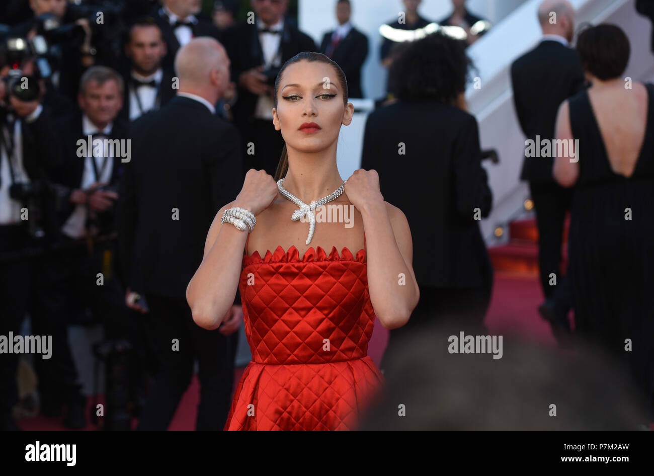 19 maggio 2017 - Cannes, Francia: Bella Hadid assiste il 'Okja' premiere durante il settantesimo Cannes film festival. Bella Hadid Lors du 70eme Festival de Cannes. *** La Francia / NESSUNA VENDITA A MEDIA FRANCESI *** Foto Stock
