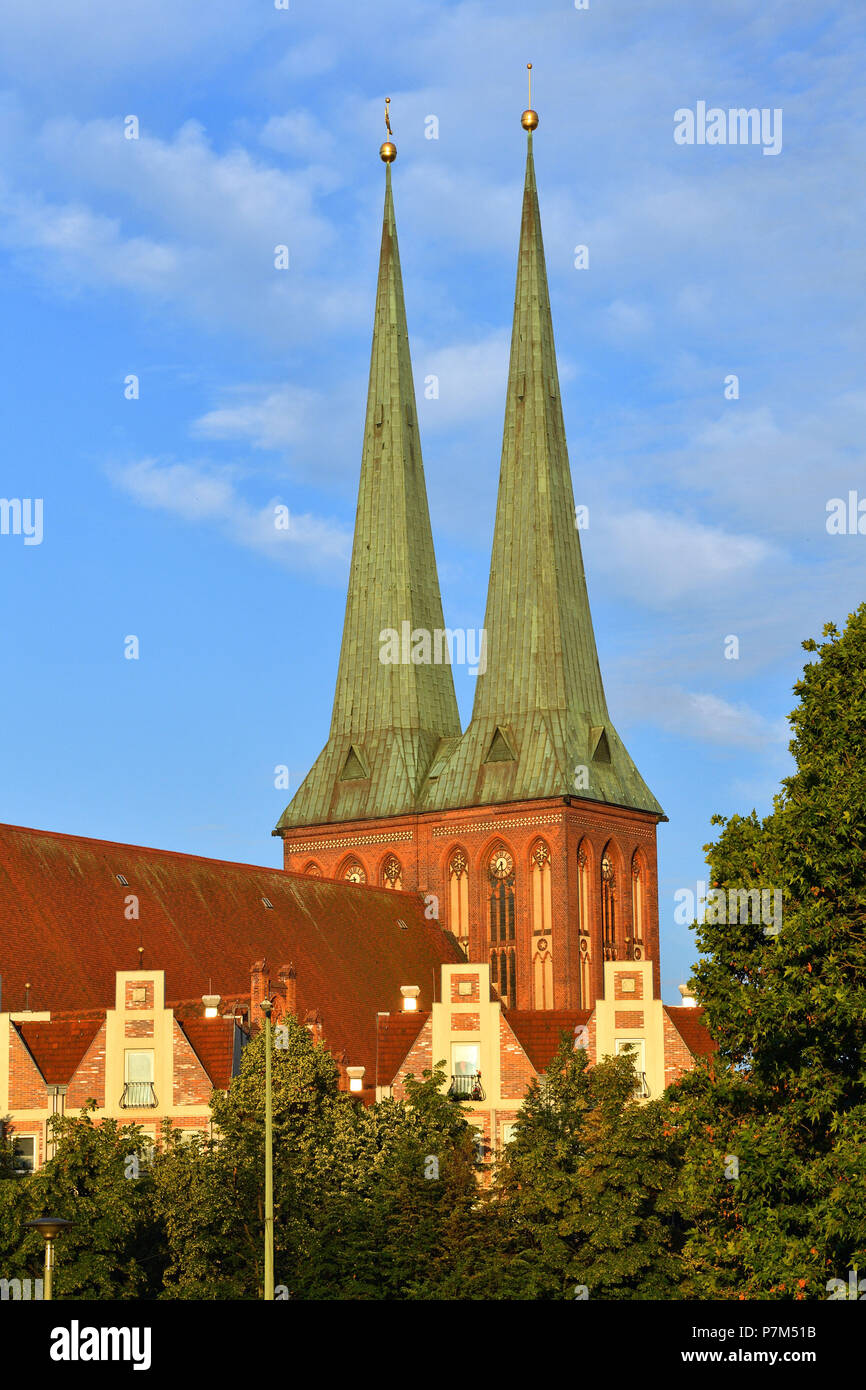 Germania Berlino, St Nicolas distretto (Nikolaiviertel), la chiesa di San Nicola Foto Stock