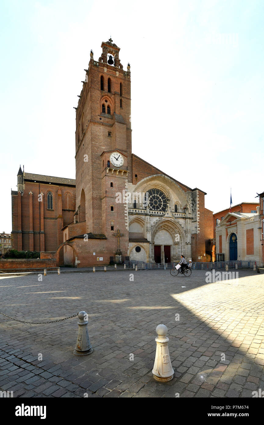 Francia, Haute Garonne, Toulouse, Place Saint Etienne, la Cattedrale di Saint Etienne Foto Stock