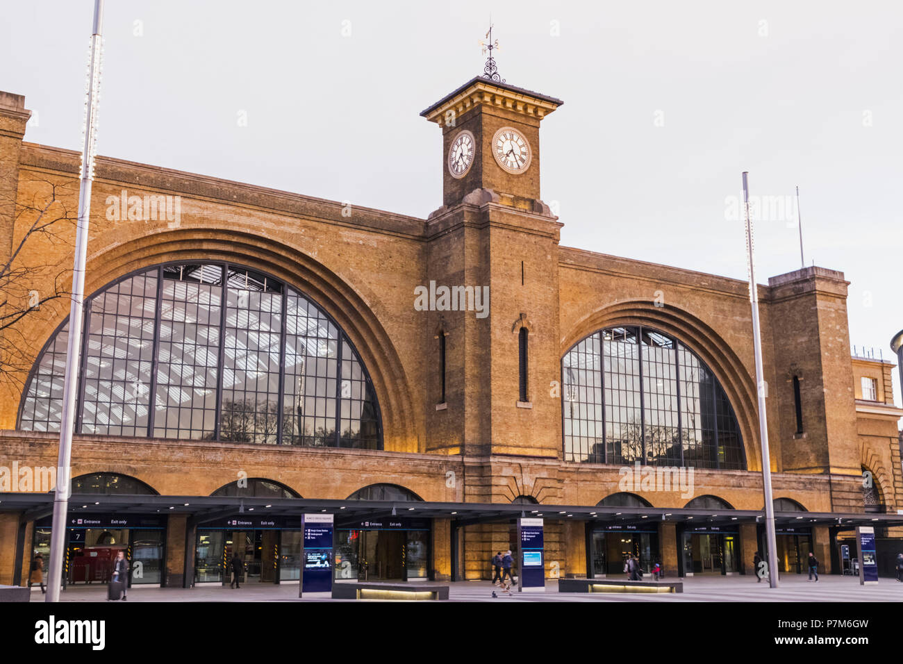 Inghilterra, Londra Kings Cross, Stazione dei treni di Kings Cross Foto Stock
