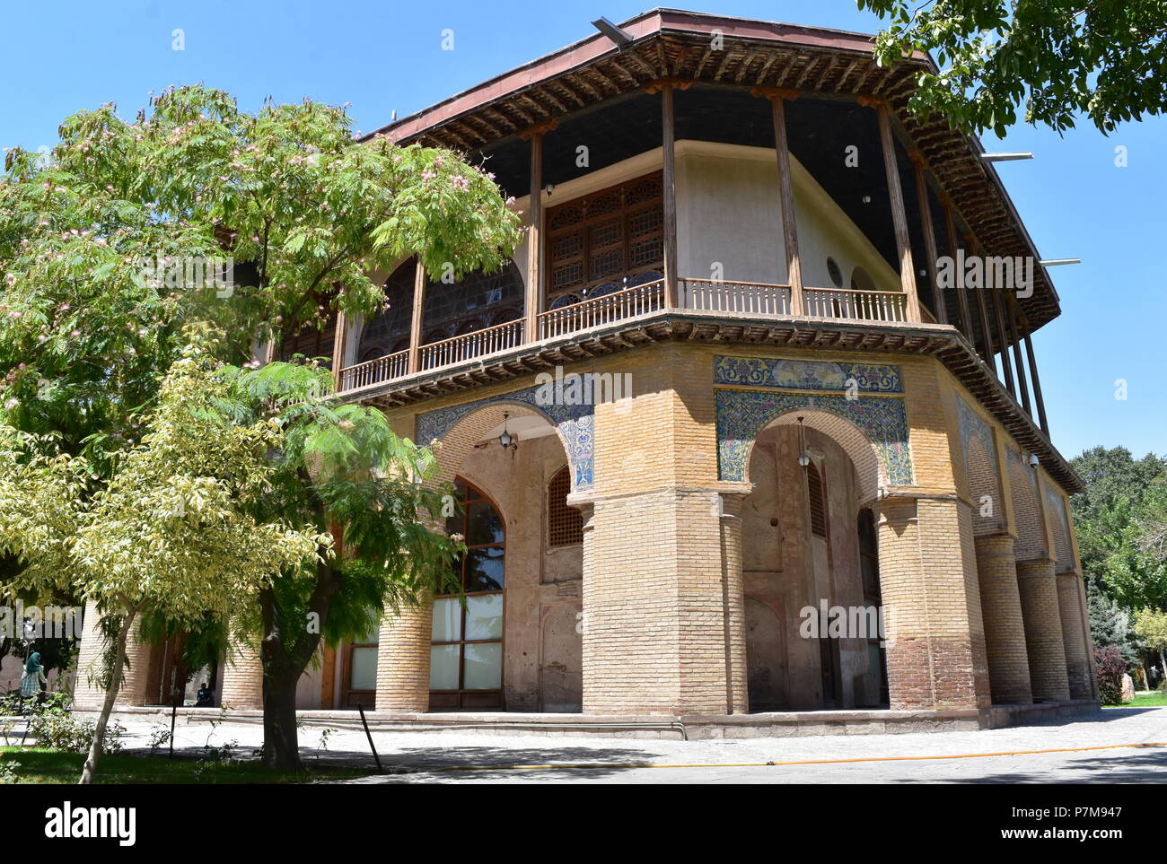 Architettura persiana: Chehel Sotun Safavid era palazzo a schiera a Qazvin, la vecchia capitale dell'Iran Foto Stock