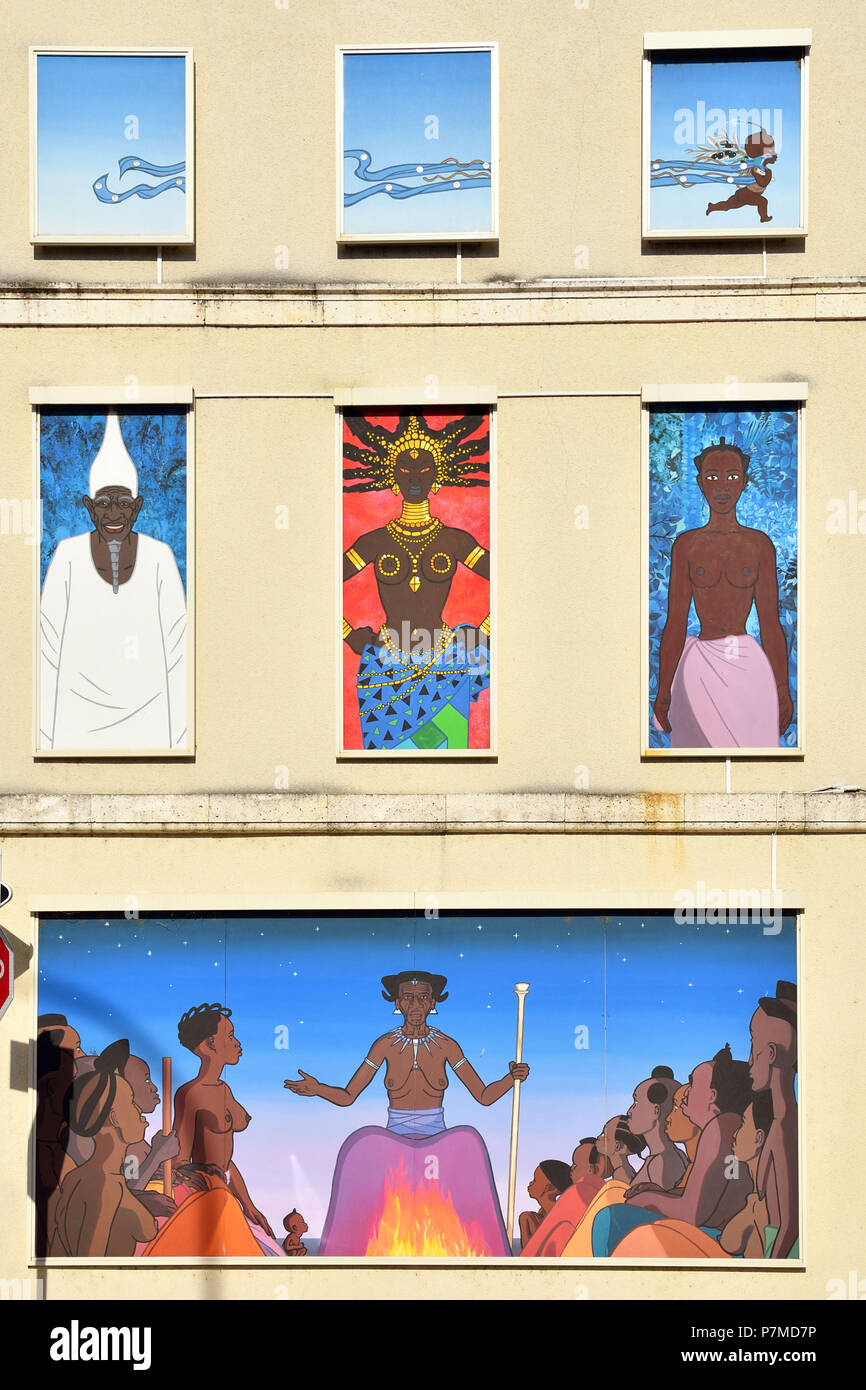 Francia, Charente, Angouleme, pareti dipinte a piedi, murale di Kirikou Foto Stock