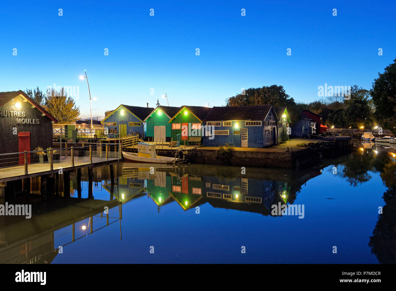 Francia, Charente Maritime, Oleron Island, Le Chateau d'Oleron, la porta di ostriche, oyster capanne trasforma nelle officine dei creatori Foto Stock