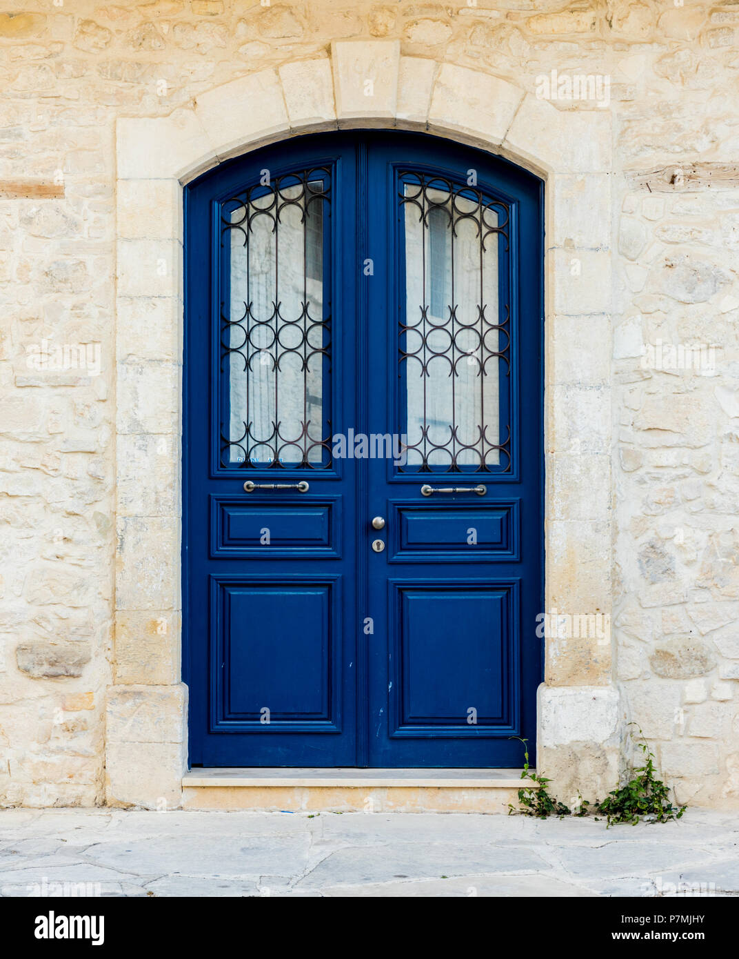 Una tipica vista nel tradizionale villaggio Omodos in Cipro Foto Stock