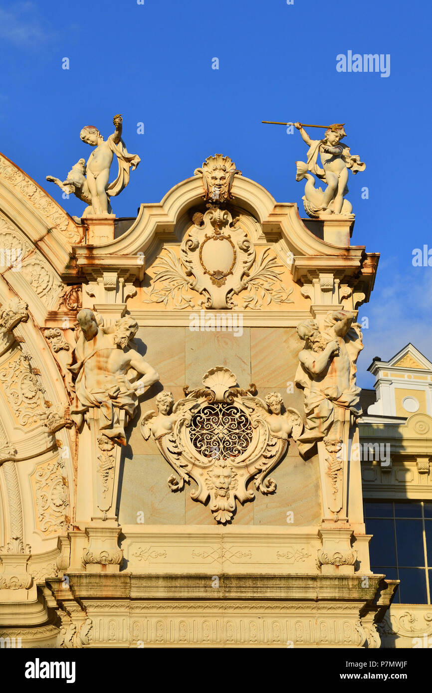 Repubblica ceca, Boemia occidentale, Marianske Lazne (Marienbad), città termale, il colonnato Lazenska (Lazenska kolonada) Foto Stock