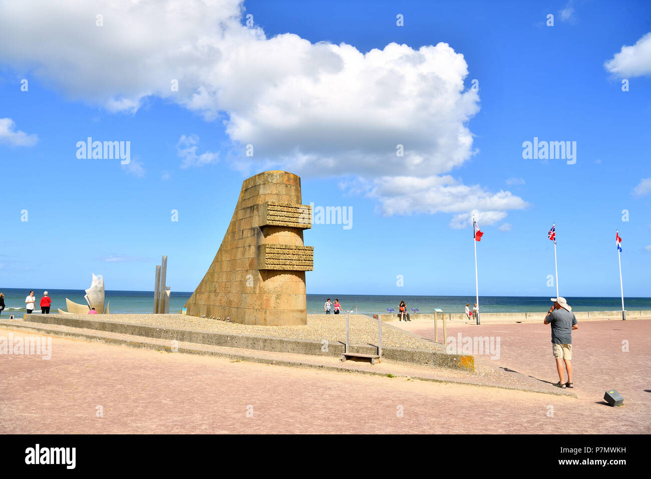 Francia, Calvados, cote de Nacre, la spiaggia di Omaha, monumento dedicato alle forze alleate durante lo sbarco in Normandia del 6 giugno 1944 Foto Stock
