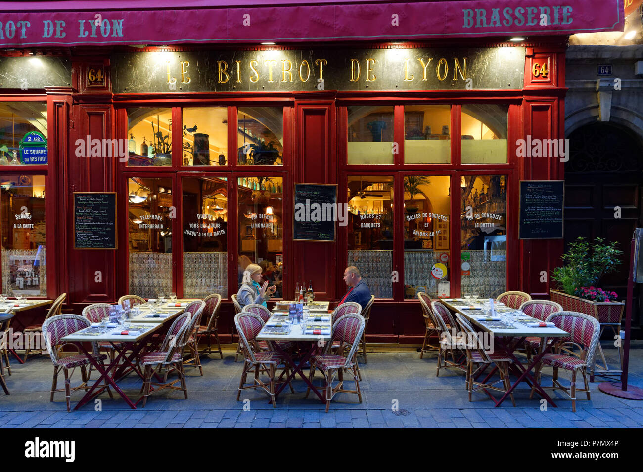 Francia, Rhone, Lione, storico sito elencato come patrimonio mondiale dall' UNESCO, quartiere Cordeliers, Merciere street, Le Bistrot de Lyon Foto Stock