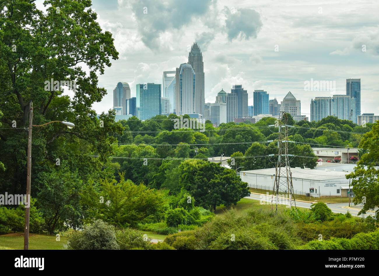 Charlotte, NC skyline a Cordelia Park Foto Stock