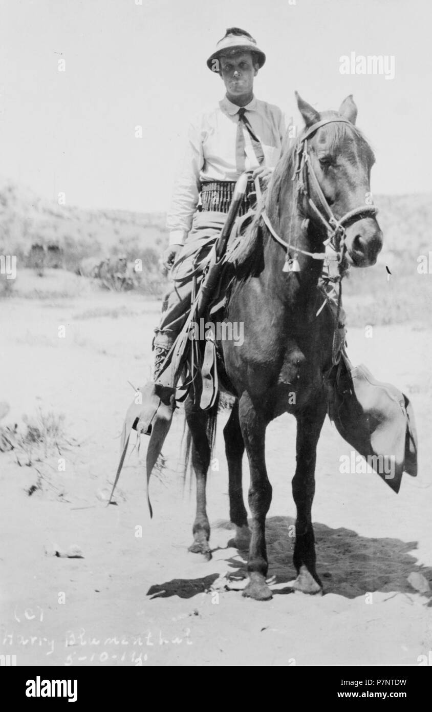 Español: Generale Peppino Garibaldi durante la Revolución Mexicana . 1911 308 Peppino Garibaldi Foto Stock