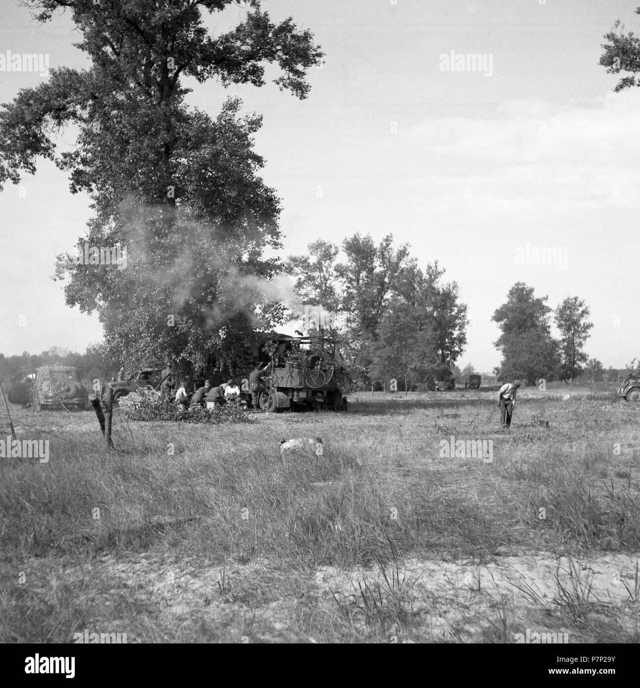 Attacco contro l'Unione Sovietica, Operazione Barbarossa, didascalia originale: cucina stand sul fiume Bow, Bielorussia Foto Stock