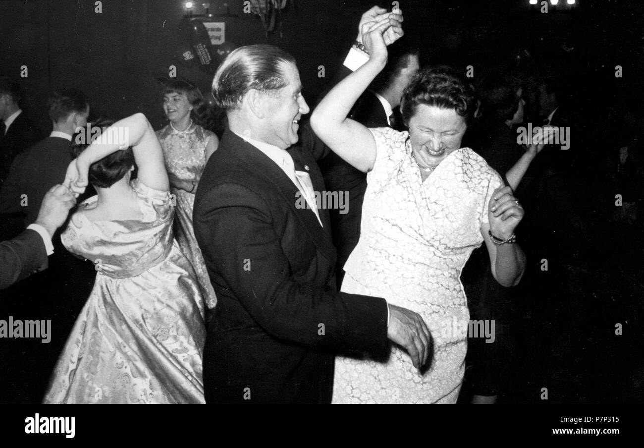 Festa da ballo ca. 1950, esatto luogo sconosciuto, Germania Foto Stock
