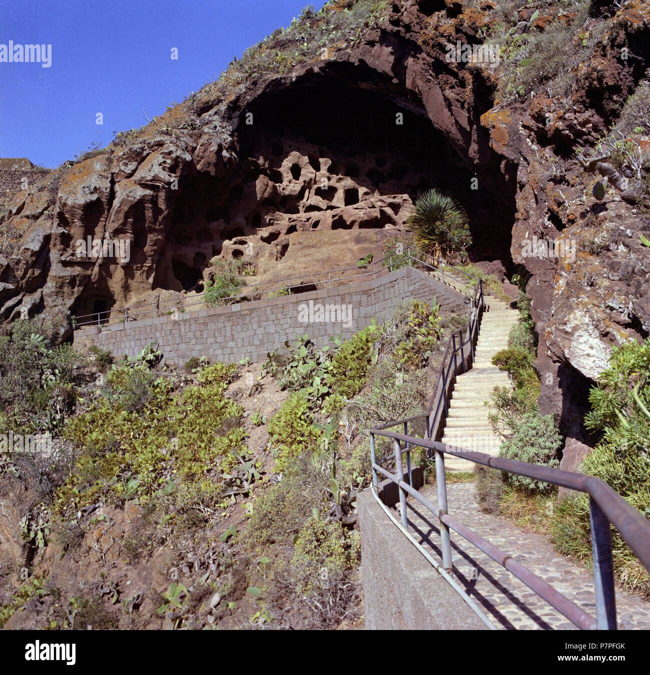 CUEVAS DE CENOBIO DEL VALERON. VISTA GENERALE esterno. SANTA MARIA DE GUIA, Gran Canaria, España. Foto Stock