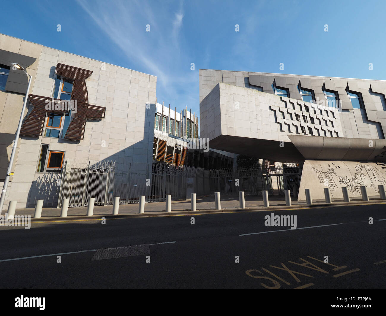 EDINBURGH, Regno Unito - circa giugno 2018: Il Parlamento Scozzese (aka Parlamaid na h-Alba in gaelico) Foto Stock