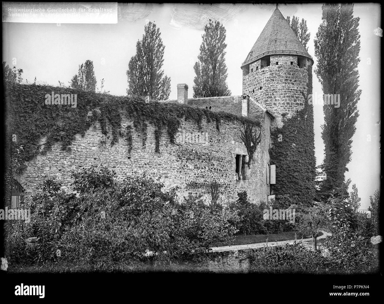 74 CH-NB - La Tour-de-Peilz, Château, vue partielle - Collezione Max van Berchem - EAD-7553 Foto Stock