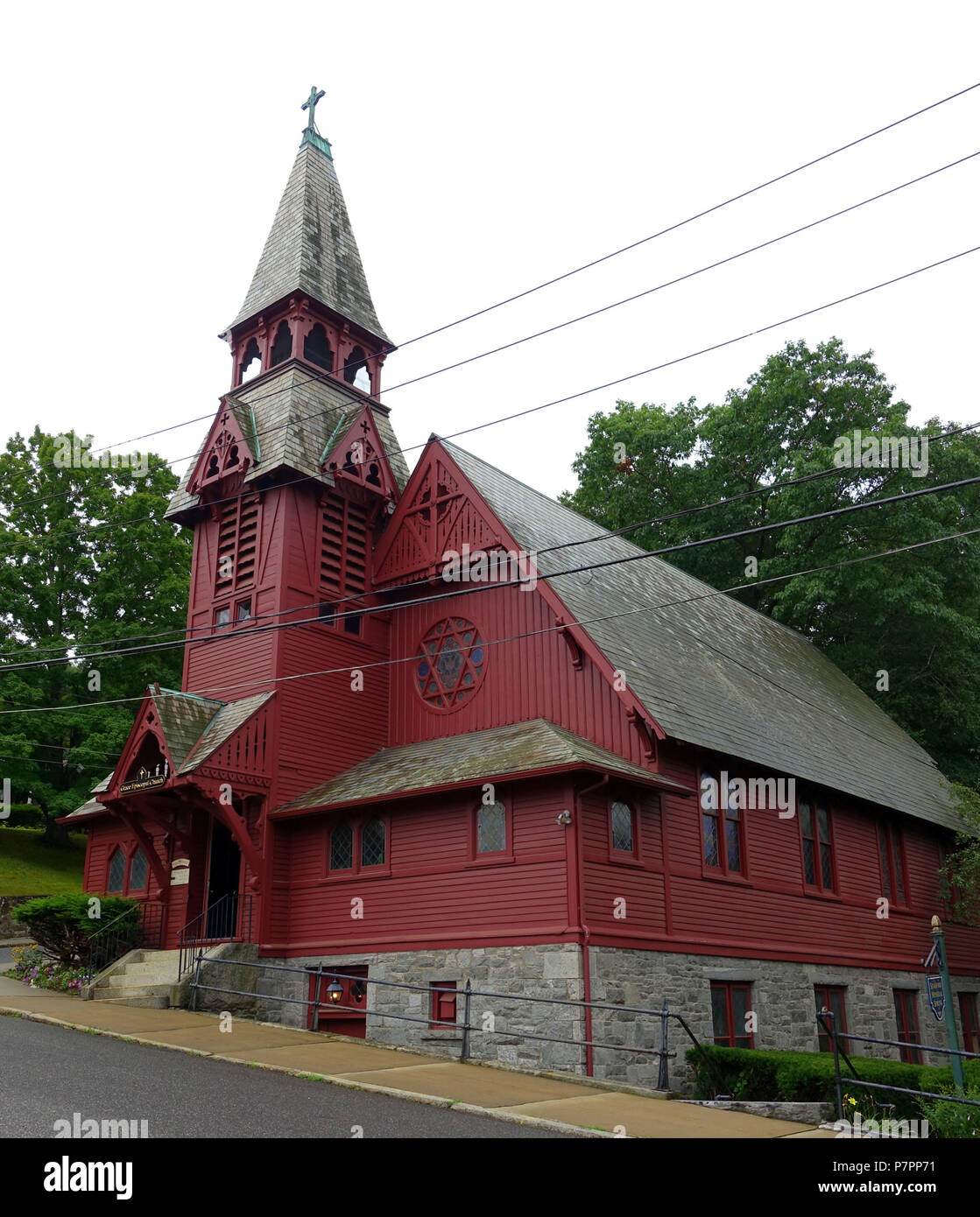 Inglese: Grazia chiesa episcopale - Stafford Springs, Connecticut, USA. Il 31 luglio 2016, 10:07:14 174 Grazia chiesa episcopale - Stafford Springs, Connecticut - DSC04208 Foto Stock