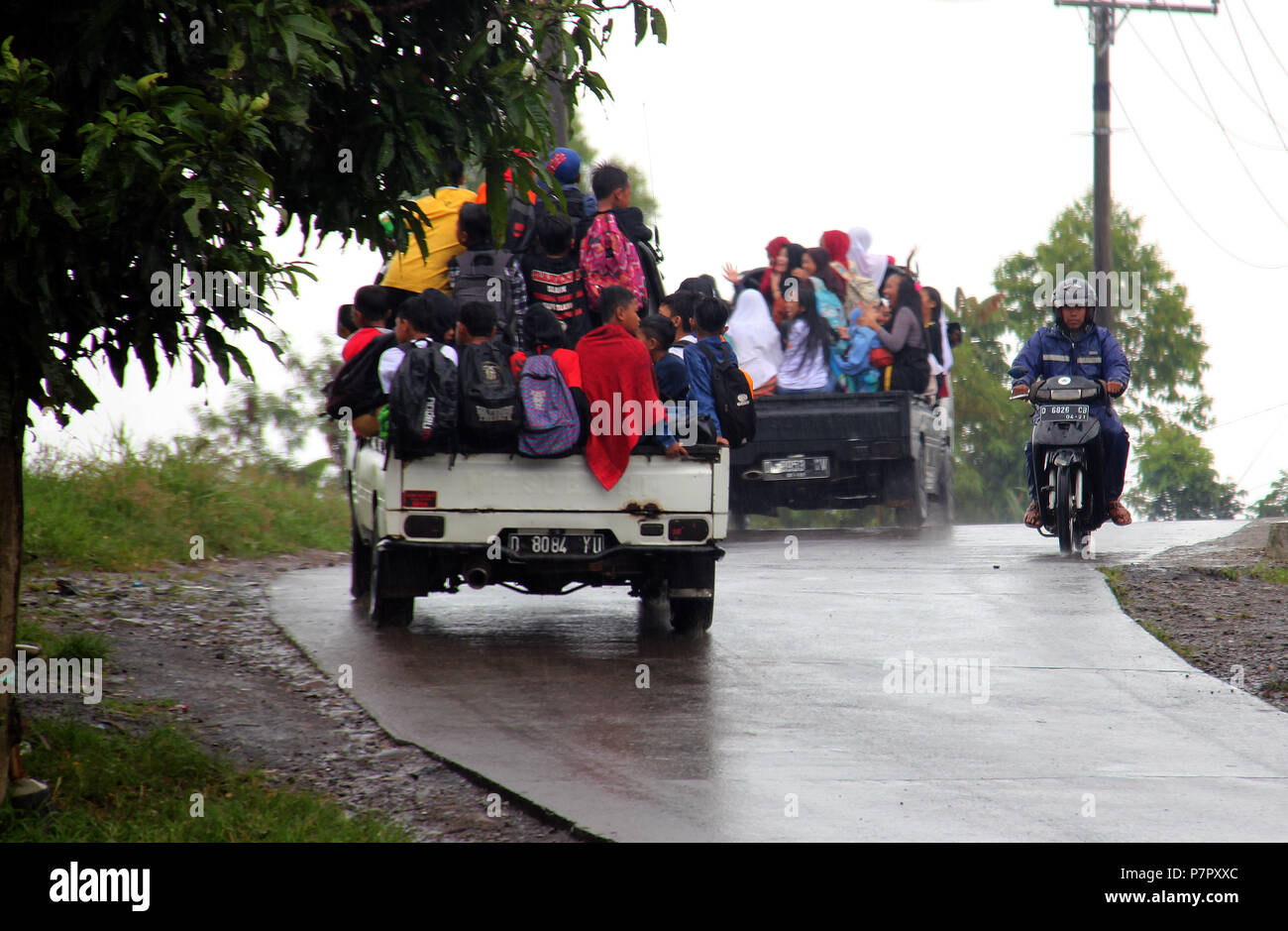 Bambini da carrello a Bandung, Indonesia. Foto Stock