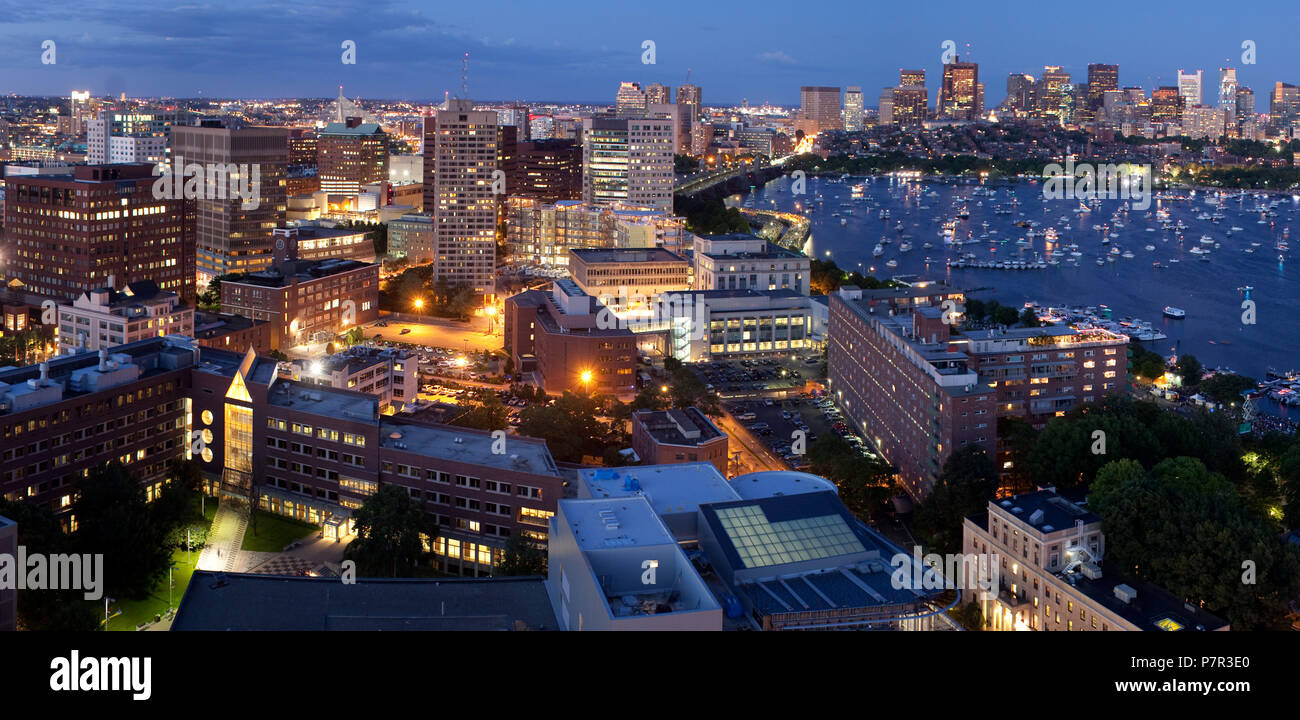 Vista aerea di Cambridge e Boston's Back Bay Foto Stock