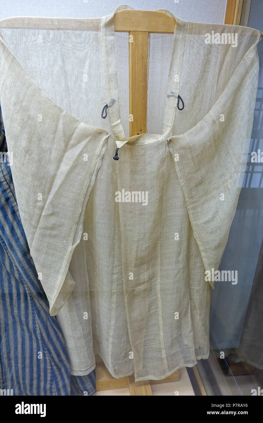 Inglese: visualizzare in Hakone Checkpoint Exhibition Hall - Hakone no Seki (barriera station) - Hakone, Giappone. Il 3 settembre 2016, 23:20:34 93 Abbigliamento - Hakone Checkpoint Exhibition Hall - Hakone no Seki (barriera station) - Hakone, Giappone - DSC06046 Foto Stock