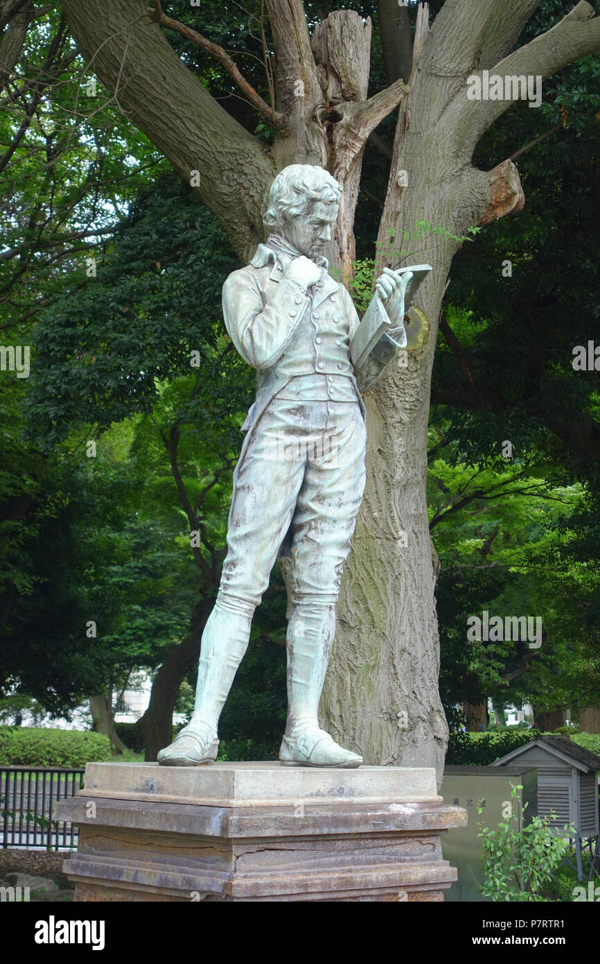 Inglese: Edward Jenner da Yonehara Unkai, 1897, bronzo - Museo Nazionale di Tokyo - Tokyo, Giappone. 1 agosto 2017, 20:42:52 142 Edward Jenner da Yonehara Unkai, 1897, bronzo - Museo Nazionale di Tokyo - Tokyo, Giappone - DSC08052 Foto Stock