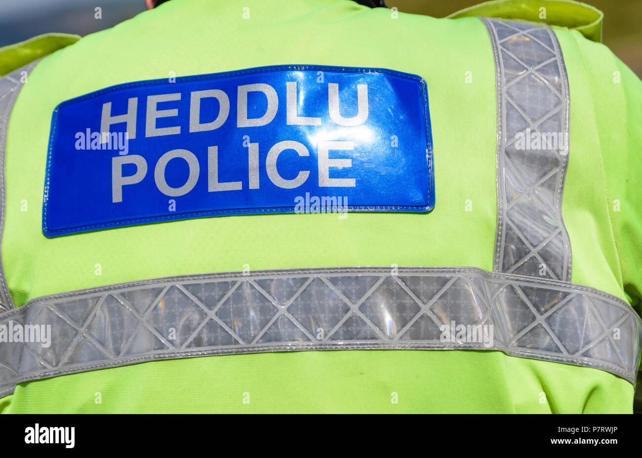 Llangynidr, Brecon Galles, UK, luglio 07, 2018: Close up Welsh Gwent polizia motociclista logo su Hi Vis camicia Foto Stock
