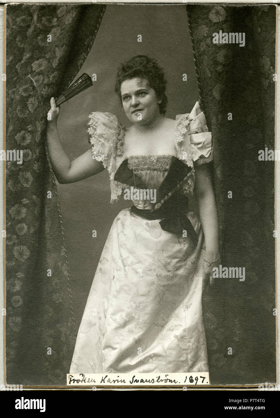 Karin Swanström 1897 228 Karin Swanström, porträtt - SMV - H8 076 Foto Stock