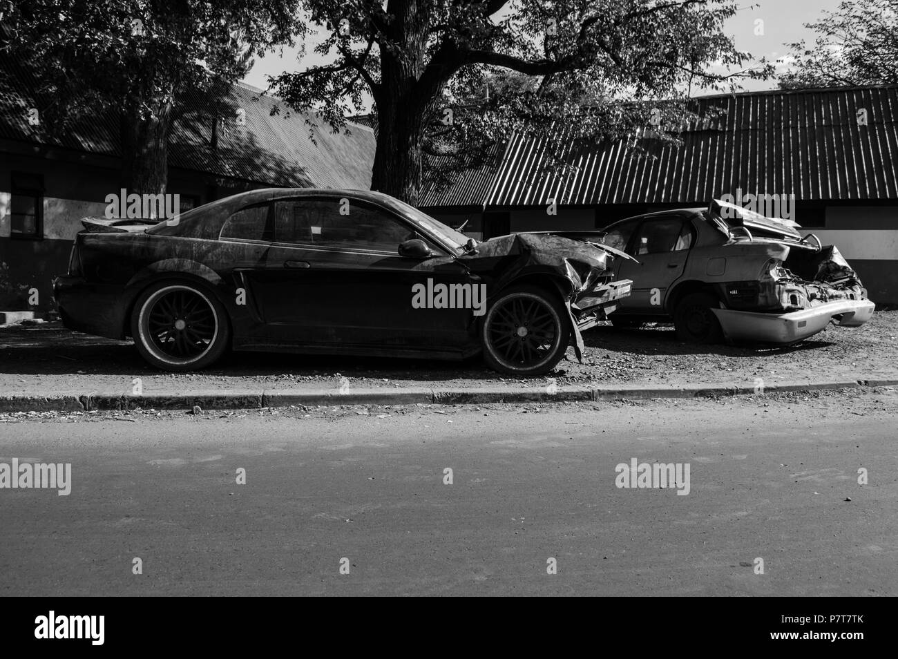 Completamente demolito Incidente auto rottamate dopo una collisione, Zambia Foto Stock