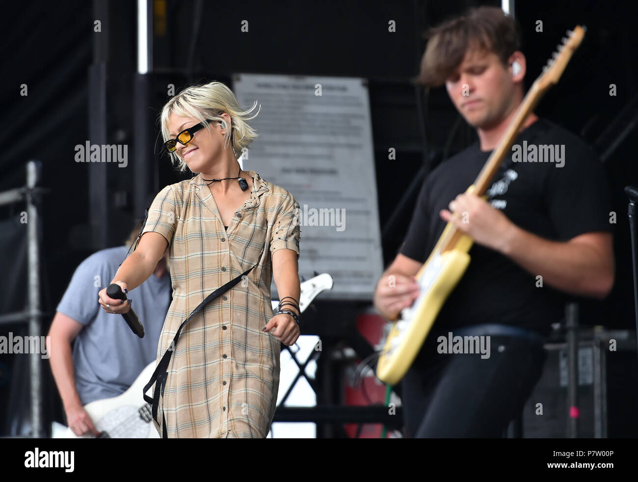 San Antonio, Stati Uniti d'America. Il 7 luglio 2018. JENNA MCDOUGALL di stasera vivo canta durante il Vans warped tour Giugno 7, 2018 in San Antonio, Texas. Credito: Robin Jerstad/Alamy Live News Foto Stock