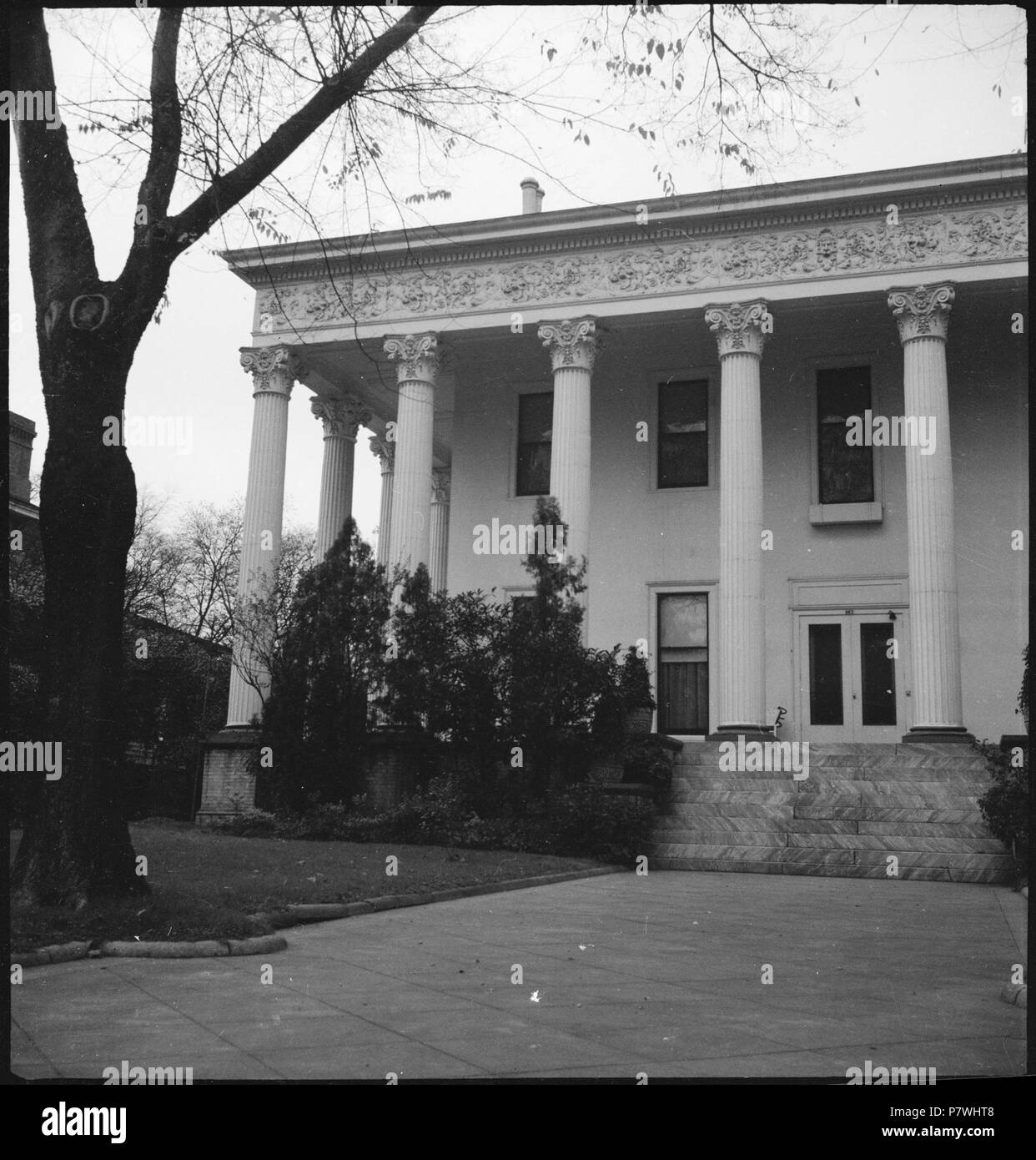 Stati Uniti d'America, Macon/GA: Wesleyan College; Haus mit Säulen. Dal 1936 fino al 1938 86 CH-NB - USA, Macon-GA- Wesleyan College - Annemarie Schwarzenbach - SLA-Schwarzenbach-UN-5-11-154 Foto Stock