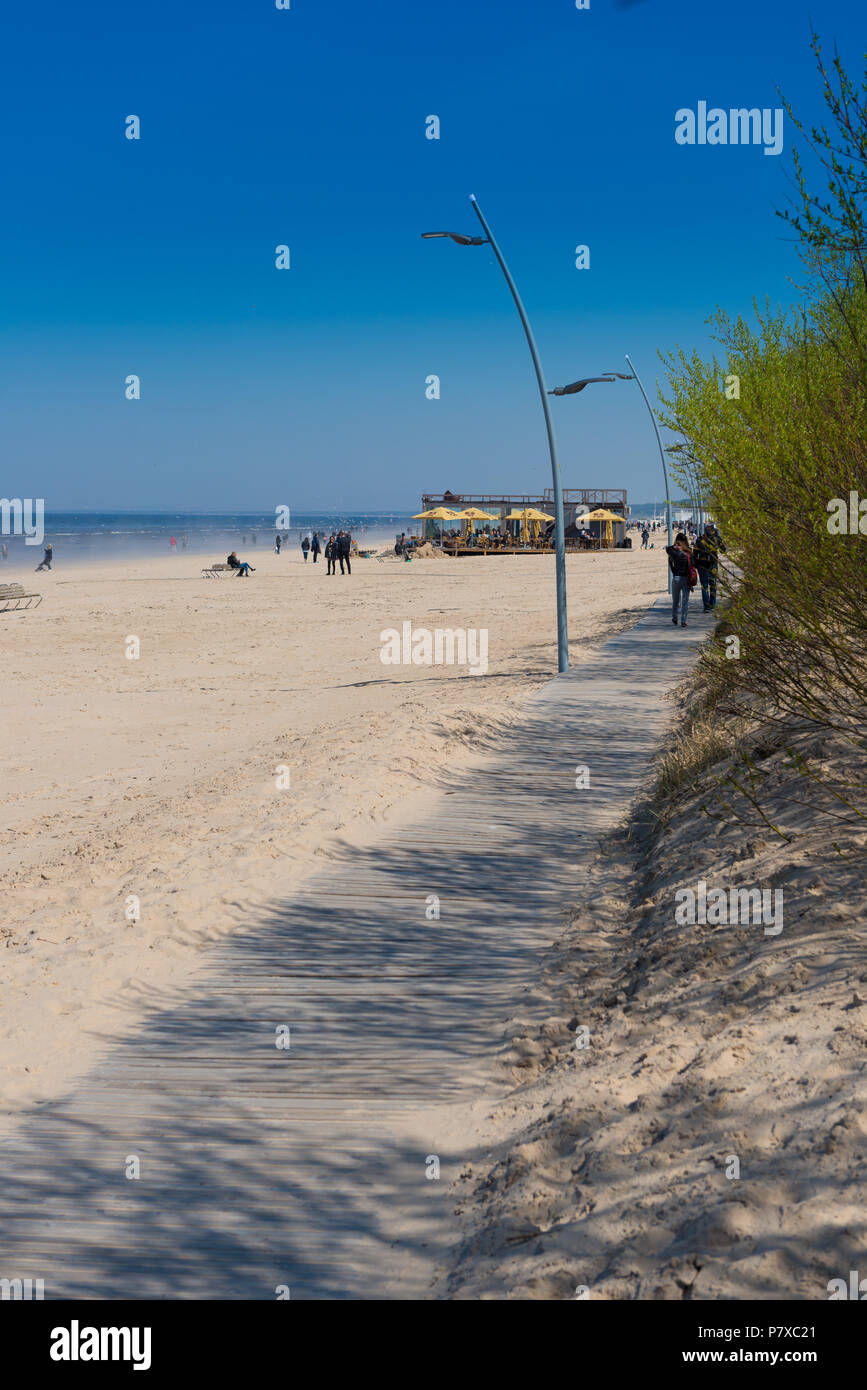 Il lungomare vicino alla spiaggia di Jurmala, Lettonia Foto Stock