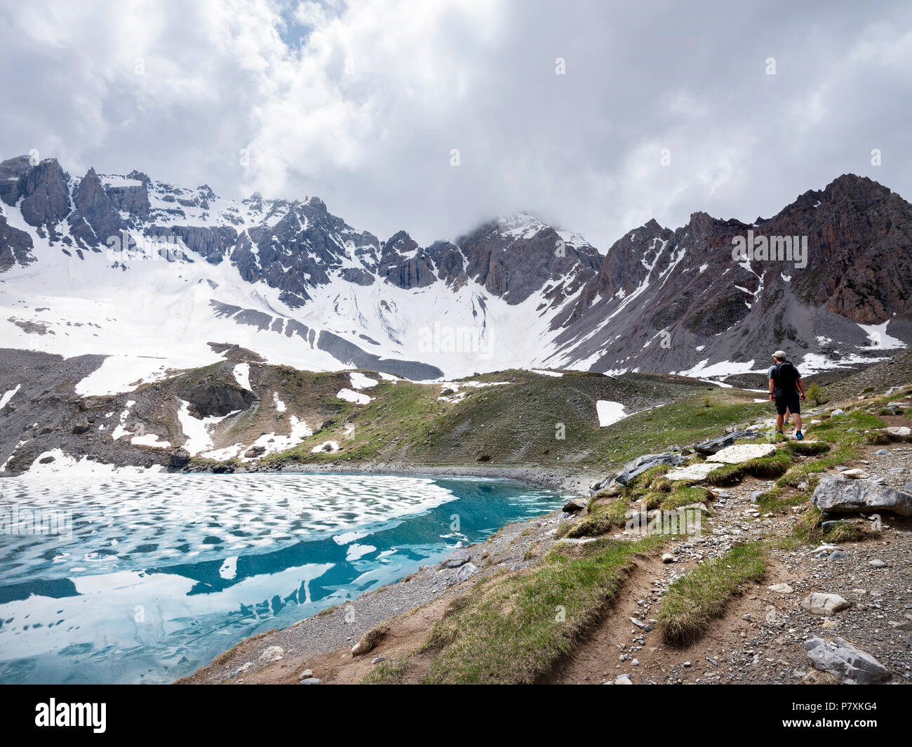 Piccolo st anne lago nel parco naturale du Queyras nei pressi di ceillac nelle Alpi francesi Foto Stock