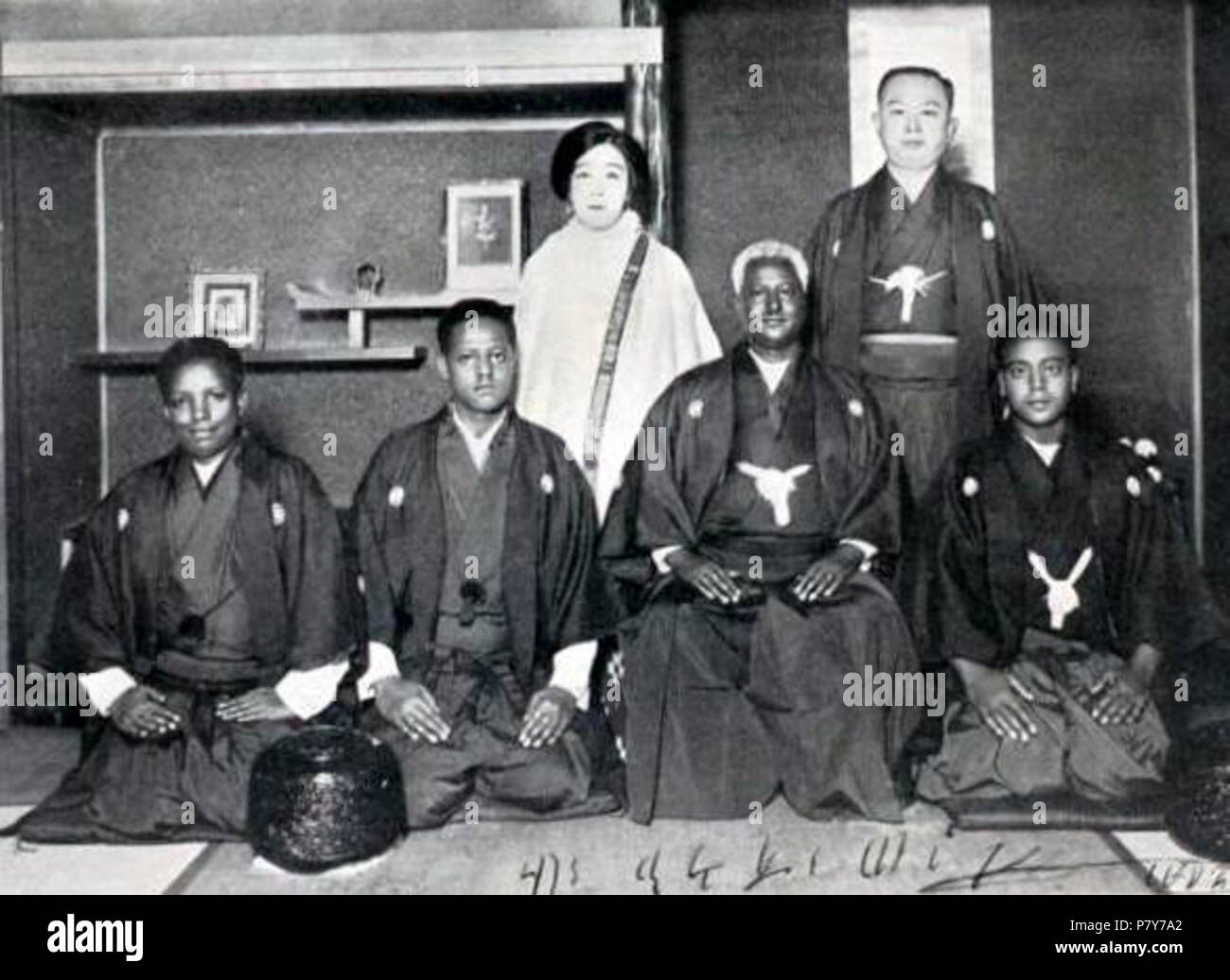 Inglese: Heruy Wolde Selassie (1878-1938) (centro), il ministro degli affari esteri di Etiopia, durante la sua visita del 1931 in Giappone . 1931 192 Heruyjapan2 Foto Stock