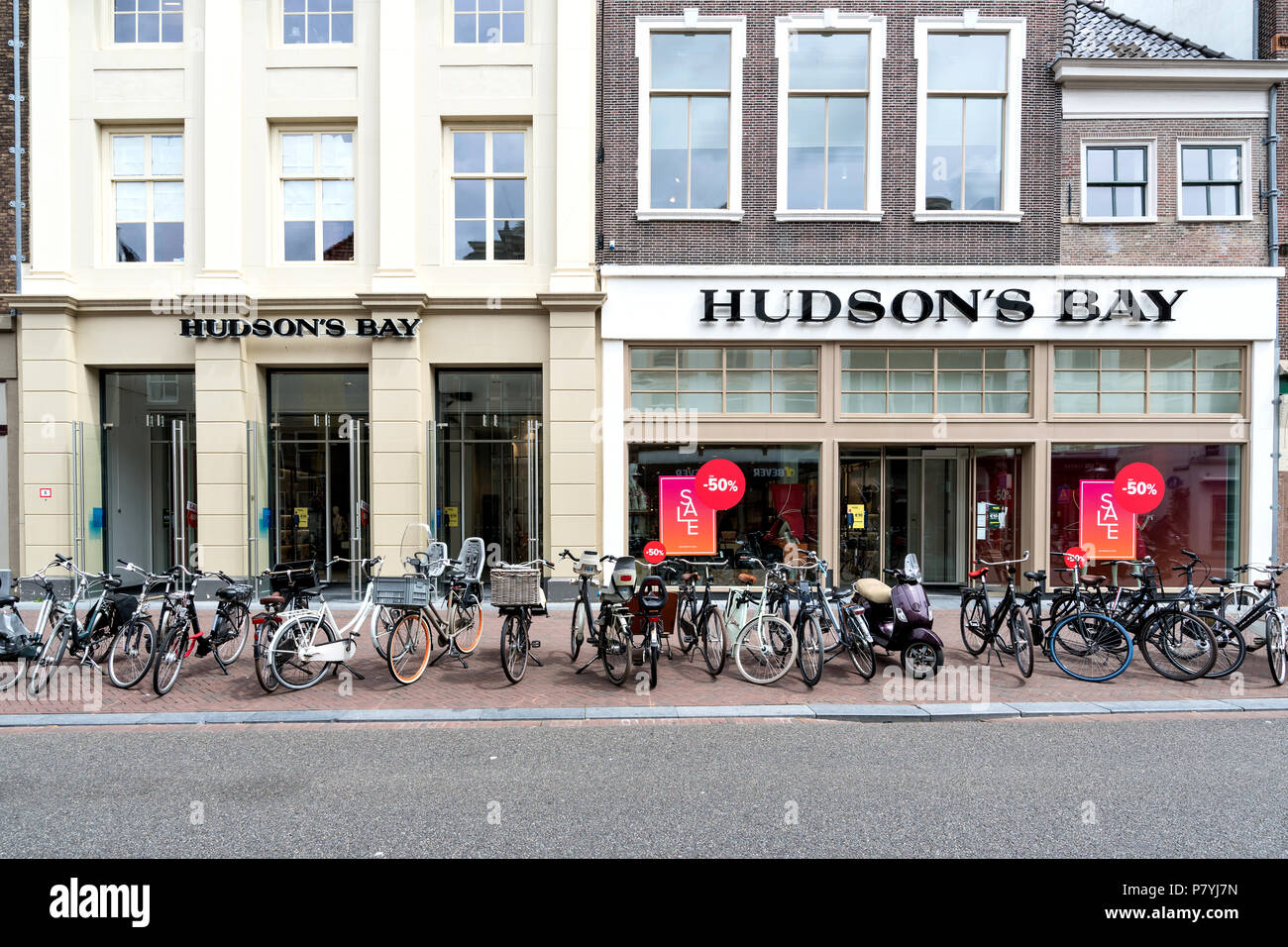 Hudson's Bay store in Leiden, Paesi Bassi. Compagnia della Baia di Hudson è un canadese retail business group. Foto Stock
