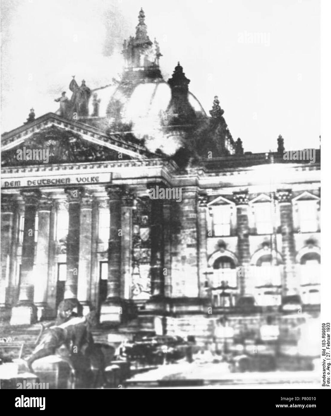 N/A. 27 Febbraio 1933 57 Bundesarchiv Bild 183-R99859, Berlino, brennender Reichstag (Reichstagsbrand) Foto Stock