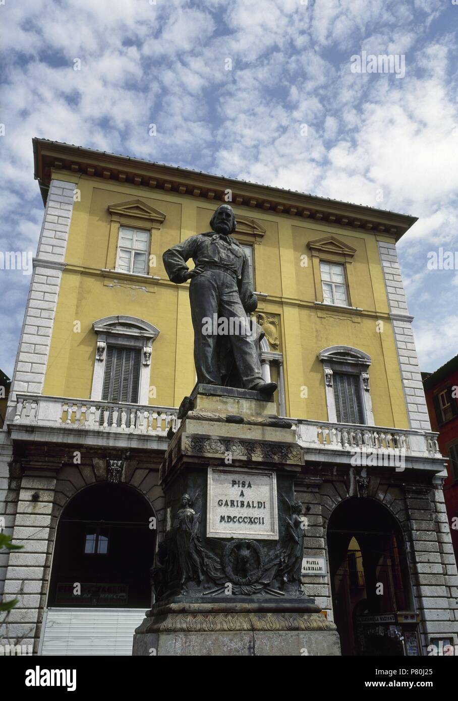Giuseppe Garibaldi (Niza,1807-Caprera,1882). Militar y político italiano. Artífice de la unidad italiana. Luchó contra Austria, Nápoles y creó el cuerpo llamado 'Camisas rojas'. Monumento a Garibaldi. PISA. La Toscana. Italia. Foto Stock